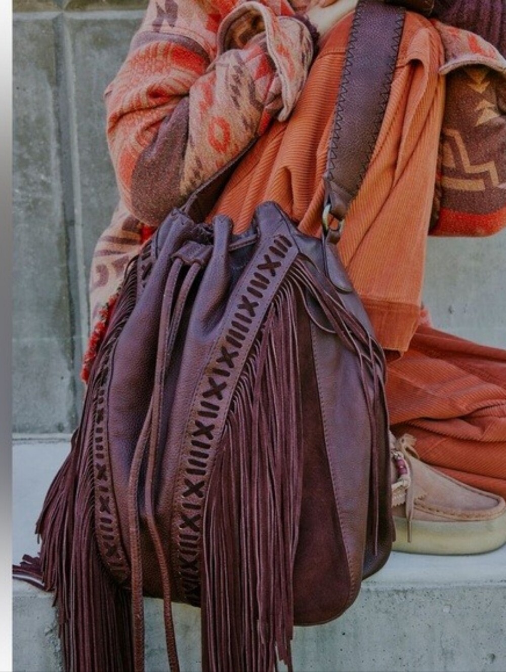 **ISO** Amarillo Tote Bag In Deep Fig